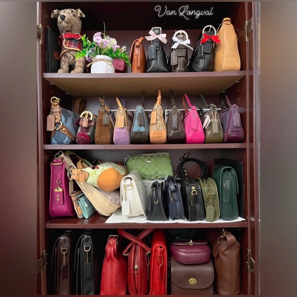 ❌SOLD❌ 100% Authentic VINTAGE Coach “Wendie” Mini #9031 in true Blue colour - Picture 8 of 8